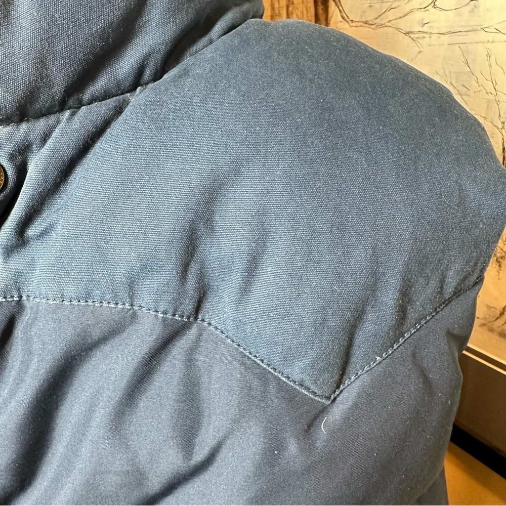 Retro Western 70s Navy Snap Front Puffer Vest w/Yellow Lining and Sherpa Colar - Picture 5 of 9